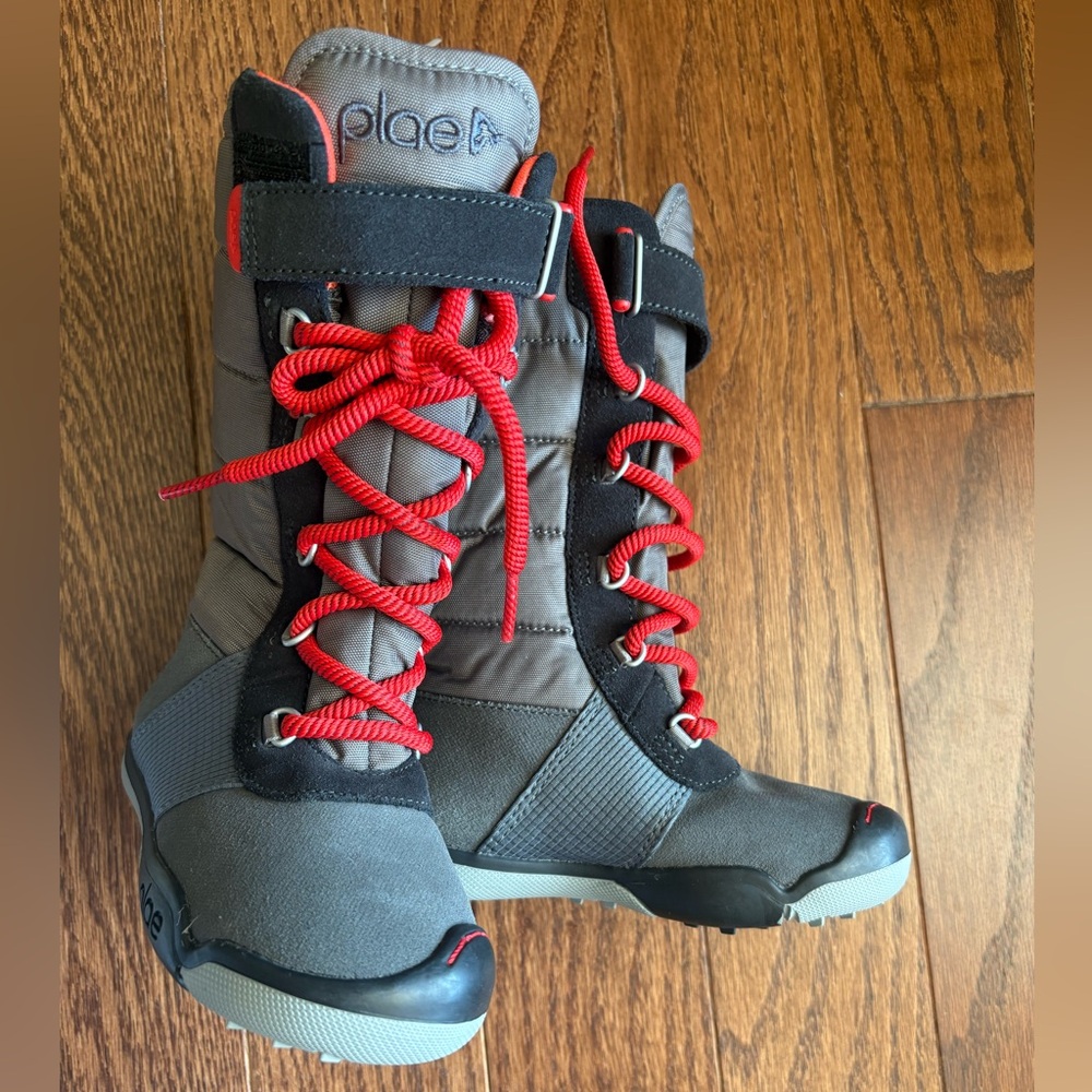 PLAE  New Gray and Orange Winter Boots